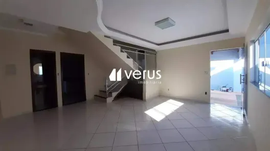 Sobrado com 3 Quartos para alugar, 152m² no Alto Umuarama, Uberlândia