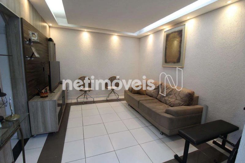 Casa com 4 quartos — Venda Nova, Belo Horizonte