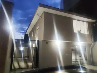 com 5 Quartos para alugar, 180m² no Jardim das Acácias, São Paulo