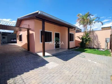Casa com 3 Quartos para alugar, 100m² no Niterói, Canoas