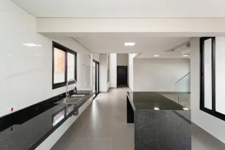 Casa de Condomínio com 4 Quartos à venda, 200m² no Recreio dos Bandeirantes, Rio de Janeiro