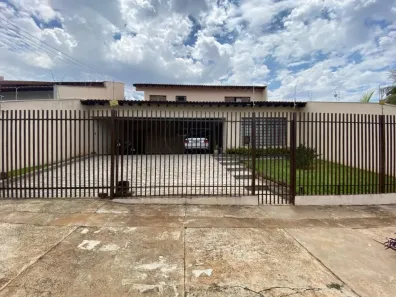 Casa com 3 Quartos à venda, 283m² no Jardim Alvorada, Londrina