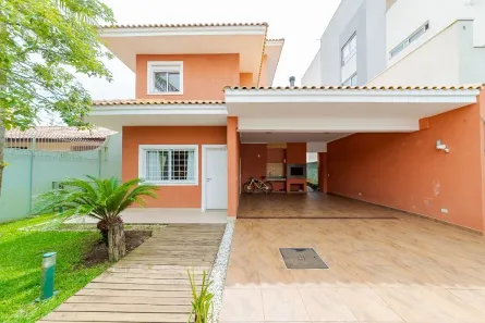 Casa com 4 Quartos à venda, 228m² no Uberaba, Curitiba