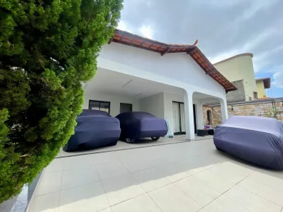 Casa com 5 Quartos à venda, 257m² no Heliópolis, Belo Horizonte