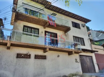 Casa com 3 Quartos à venda, 210m² no Piratininga, Niterói