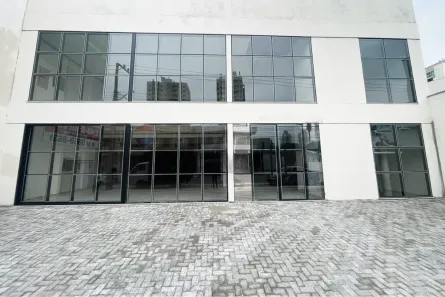 Sala Comercial para alugar, 800m² no Vila Operária, Itajaí