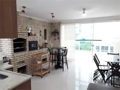 Sobrado com 3 Quartos para venda ou aluguel, 220m² no Cidade Mãe do Céu, São Paulo