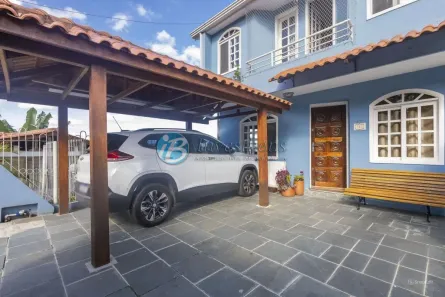 Sobrado com 3 Quartos à venda, 110m² no Santa Cândida, Curitiba