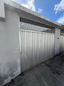 Casa com 2 Quartos para alugar, 100m² no Joaquim Távora, Fortaleza
