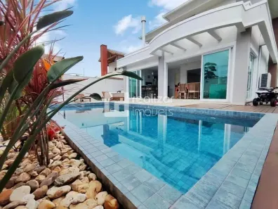 Casa com 4 Quartos para alugar, 300m² no Pedra Branca, Palhoça