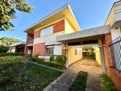 Casa com 4 Quartos à venda, 305m² no Jardim Lindóia, Porto Alegre
