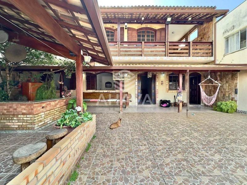 Casa com 4 quartos — Copacabana, Belo Horizonte