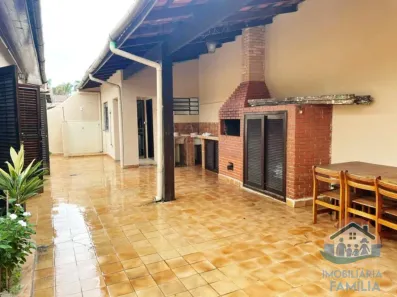 Casa com 3 Quartos à venda, 300m² no Loteamento Jardim Aruan, Caraguatatuba