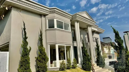 Casa de Condomínio com 4 Quartos para alugar, 700m² no Alphaville, Santana de Parnaíba
