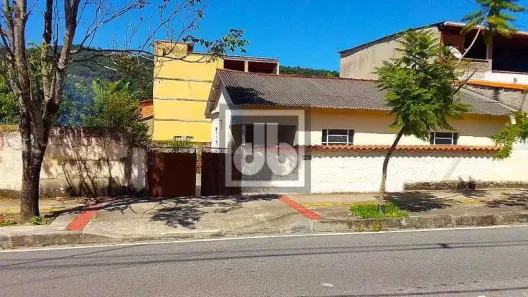 Lote/Terreno à venda, 360m² no Piratininga, Niterói
