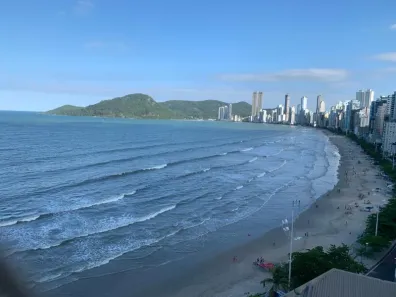 Apartamento com 3 Quartos para alugar, 120m² no Centro, Balneário Camboriú