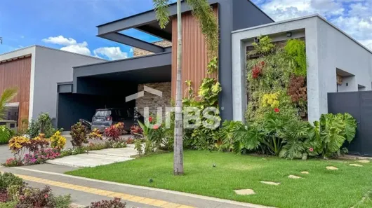 Casa de Condomínio com 3 Quartos à venda, 291m² no Residencial Goiânia Golfe Clube, Goiânia