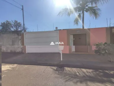 Casa com 2 Quartos à venda, 150m² no Jardim Elza Amuí IV, Uberaba
