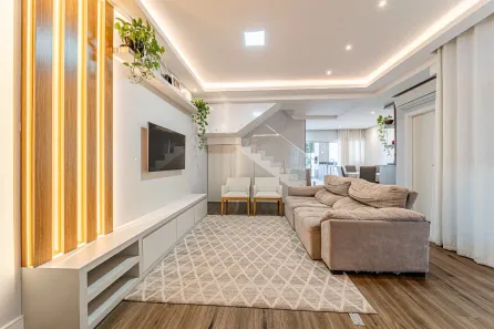 Casa com 3 Quartos à venda, 184m² no Floresta, Joinville