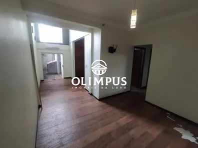 Casa com 3 Quartos à venda, 200m² no Santa Mônica, Uberlândia