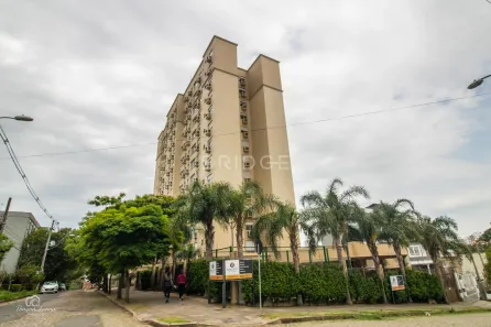 Apartamento com 2 Quartos para alugar, 71m² no Passo da Areia, Porto Alegre