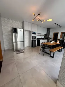 Casa com 3 Quartos à venda, 180m² no Parque Anhanguera, Goiânia