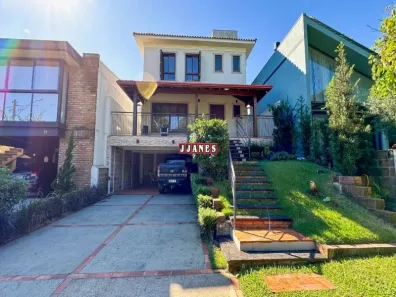 Casa de Condomínio com 3 Quartos à venda, 235m² no São Lucas, Viamão