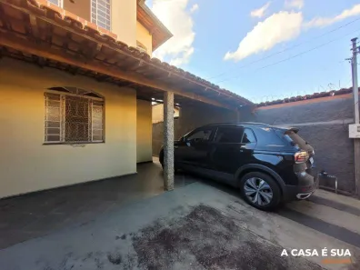 Casa com 2 Quartos à venda, 140m² no Chácaras Califórnia, Contagem