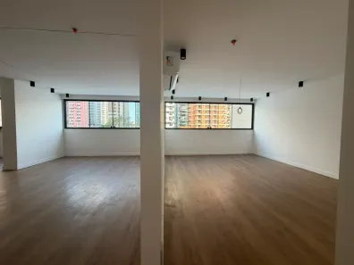 Sala Comercial para alugar, 96m² no Umarizal, Belém