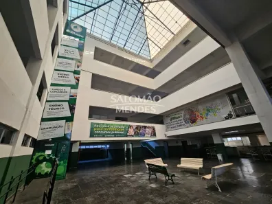 Prédio Comercial à venda, 5000m² no Guamá, Belém