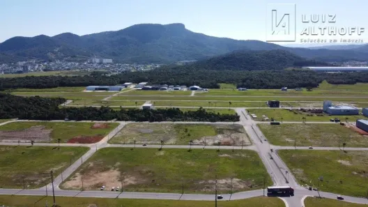 Lote/Terreno à venda, 750m² no Sertão do Maruim, São José