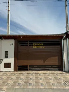 Casa com 2 Quartos à venda, 125m² no Conjunto Habitacional Terra dos Ipês I (Sul), Pindamonhangaba