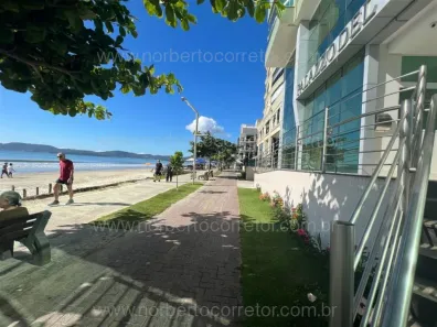 Apartamento com 4 Quartos à venda, 240m² no Meia Praia, Itapema