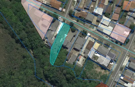 Lote/Terreno à venda, 566m² no Pinheirinho, Curitiba
