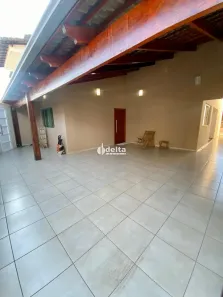 Casa com 3 Quartos à venda, 190m² no Alto Umuarama, Uberlândia