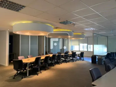 Sala Comercial para alugar, 678m² no Vila Olímpia, São Paulo