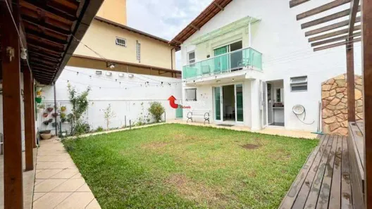 Casa com 3 Quartos à venda, 280m² no Planalto, Belo Horizonte