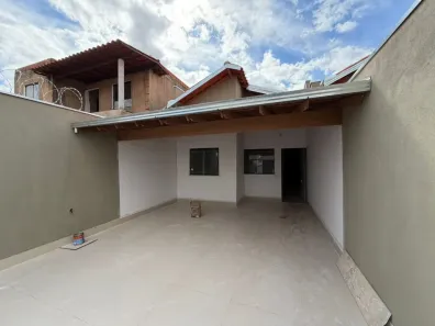 Casa com 3 Quartos à venda, 90m² no Independência, Montes Claros