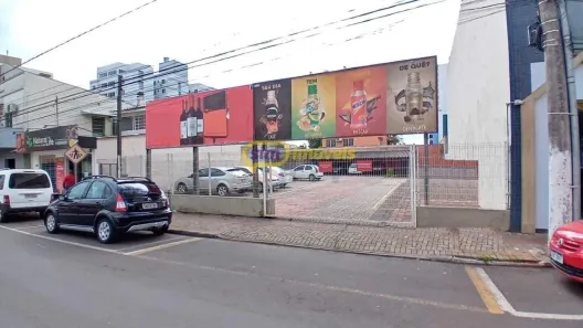 Sala Comercial com 3 Quartos para alugar, 225m² no Centro, Chapecó