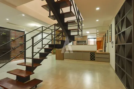 Casa com 5 Quartos à venda, 495m² no Bom Retiro, Joinville
