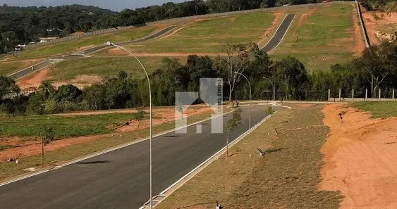 Lote/Terreno à venda, 1000m² no Ivoturucaia, Jundiaí