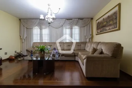 Casa com 3 Quartos à venda, 240m² no Água Rasa, São Paulo