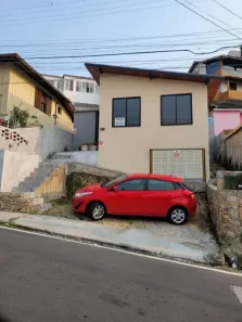 Casa com 2 Quartos à venda, 75m² no Agronômica, Florianópolis