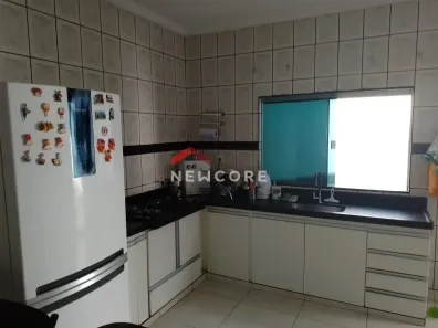 Casa com 3 Quartos à venda, 200m² no Jardim Patrícia, Uberlândia
