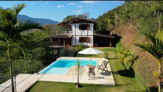 Casa com 4 Quartos à venda, 2210m² no Cuiabá, Petrópolis