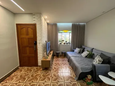 Casa com 3 Quartos à venda, 107m² no Camargos, Belo Horizonte