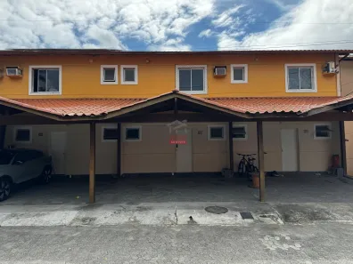 Casa de Condomínio com 3 Quartos para alugar, 90m² no Morada de Laranjeiras, Serra