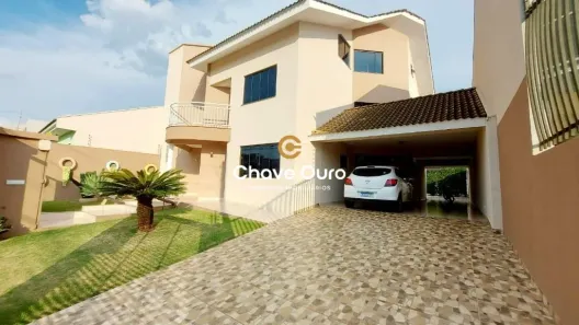 Sobrado com 4 Quartos à venda, 400m² no Country, Cascavel