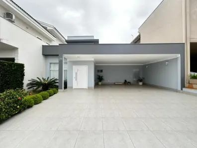 Casa de Condomínio com 3 Quartos à venda, 220m² no Jardim Marabá, Itapetininga