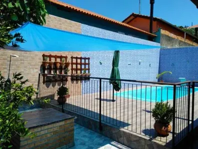 Casa com 3 Quartos à venda, 180m² no Forquilhinha, São José